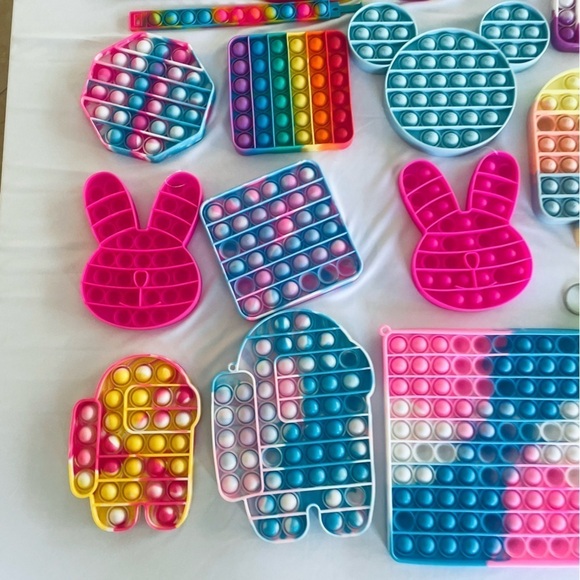 4lb Lot of Mixed Fidget Toys – Push Bubble, Sensory Stress Relief Fun - Picture 4 of 11